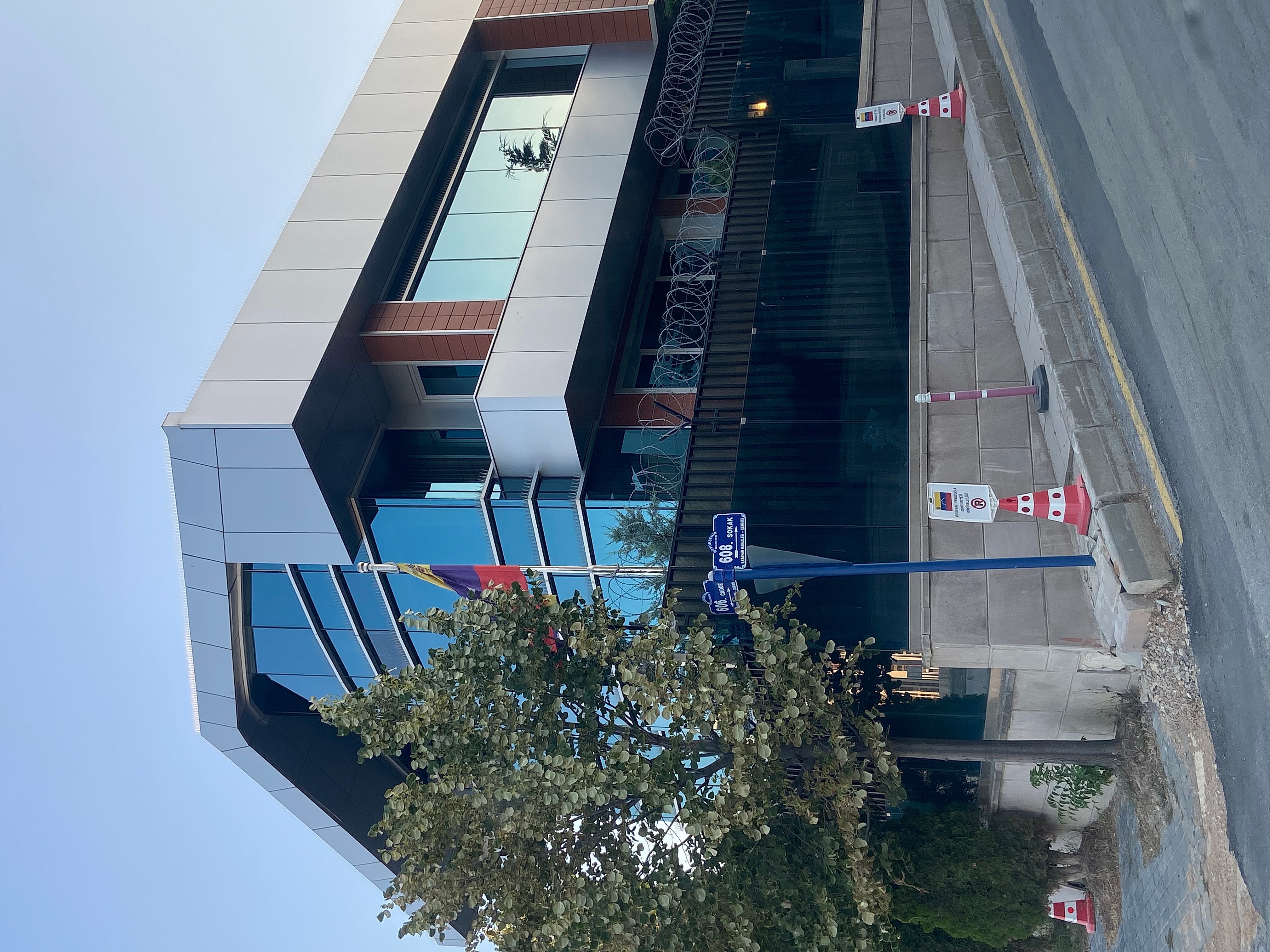 Barış İnşaat A.Ş. Merkez Binası - Ankara